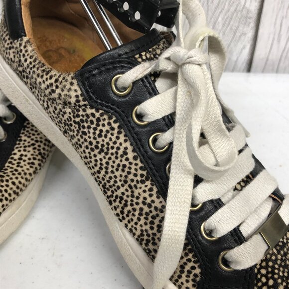 Ugg Milo Exotic Dotted Calf Hair Sneaker Ladies Size 6 - Picture 2 of 6